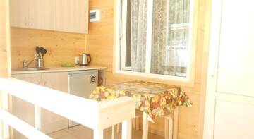 Фото номера Двухместный номер с 1 кроватью и видом на горы Гостиница Guest House Liliya г. Дивноморское 2