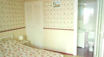 Фото номера Небольшой двухместный номер с 1 кроватью Гостиница Guest House Liliya г. Дивноморское 6