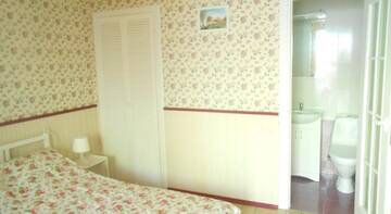 Фото номера Небольшой двухместный номер с 1 кроватью Гостиница Guest House Liliya г. Дивноморское 5