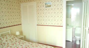 Фото номера Небольшой двухместный номер с 1 кроватью Гостиница Guest House Liliya г. Дивноморское 4