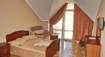 Фото номера Семейный полулюкс Гостиница Guest house Limani on Chernomorskaya г. Дивноморское 4